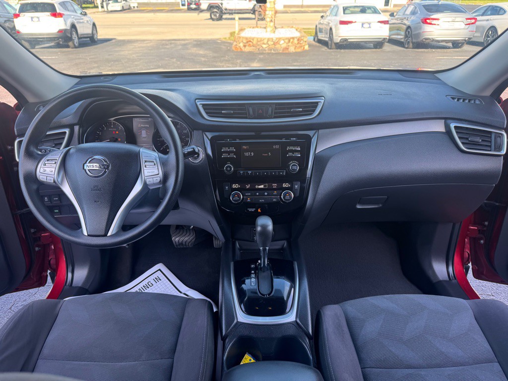 2016 Nissan Rogue Image 10