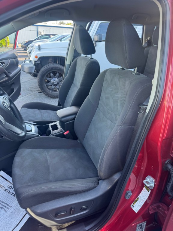 2016 Nissan Rogue Image 13