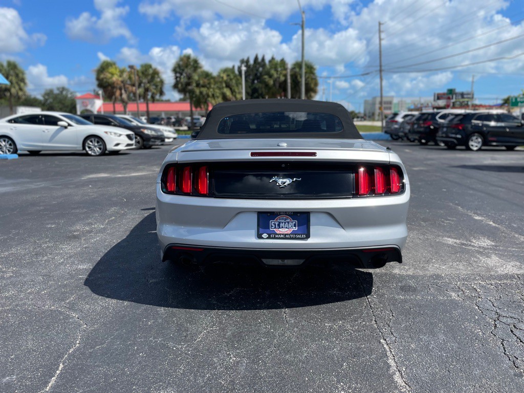 2015 Ford Mustang Image 7