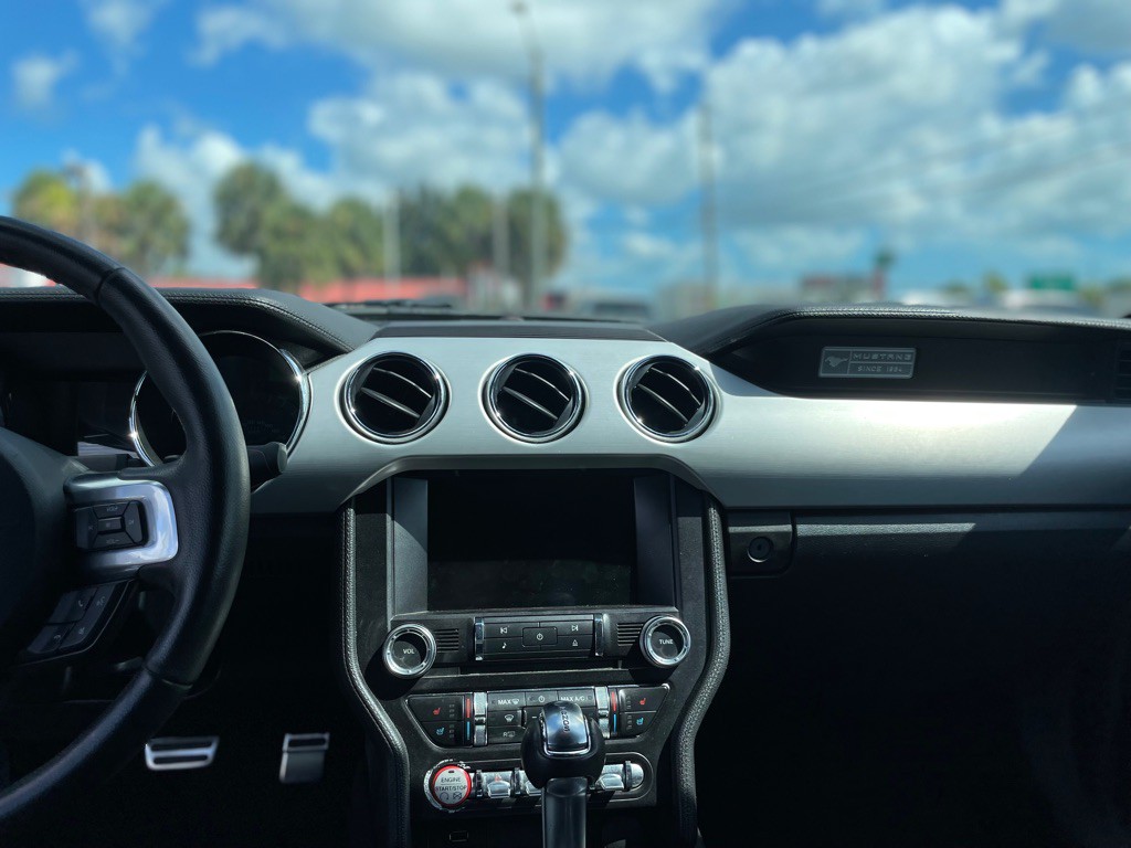 2015 Ford Mustang Image 13