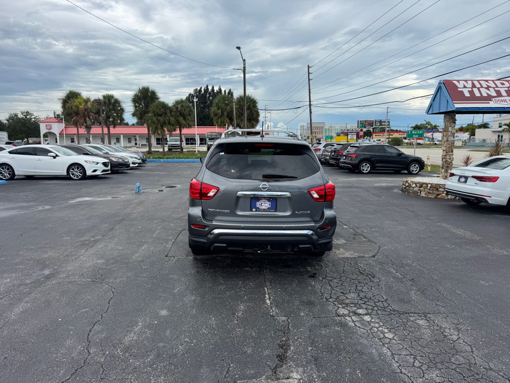 2018 Nissan Pathfinder Image 5