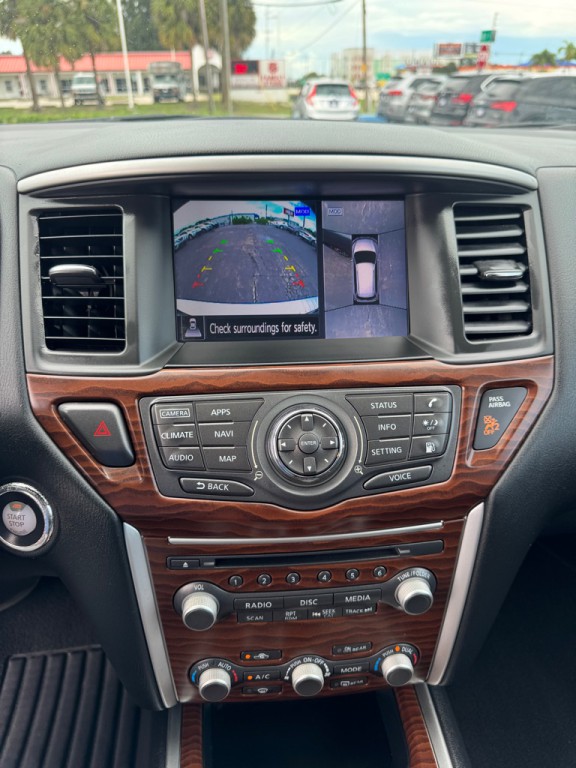 2018 Nissan Pathfinder Image 8