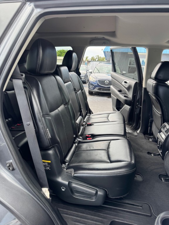 2018 Nissan Pathfinder Image 11