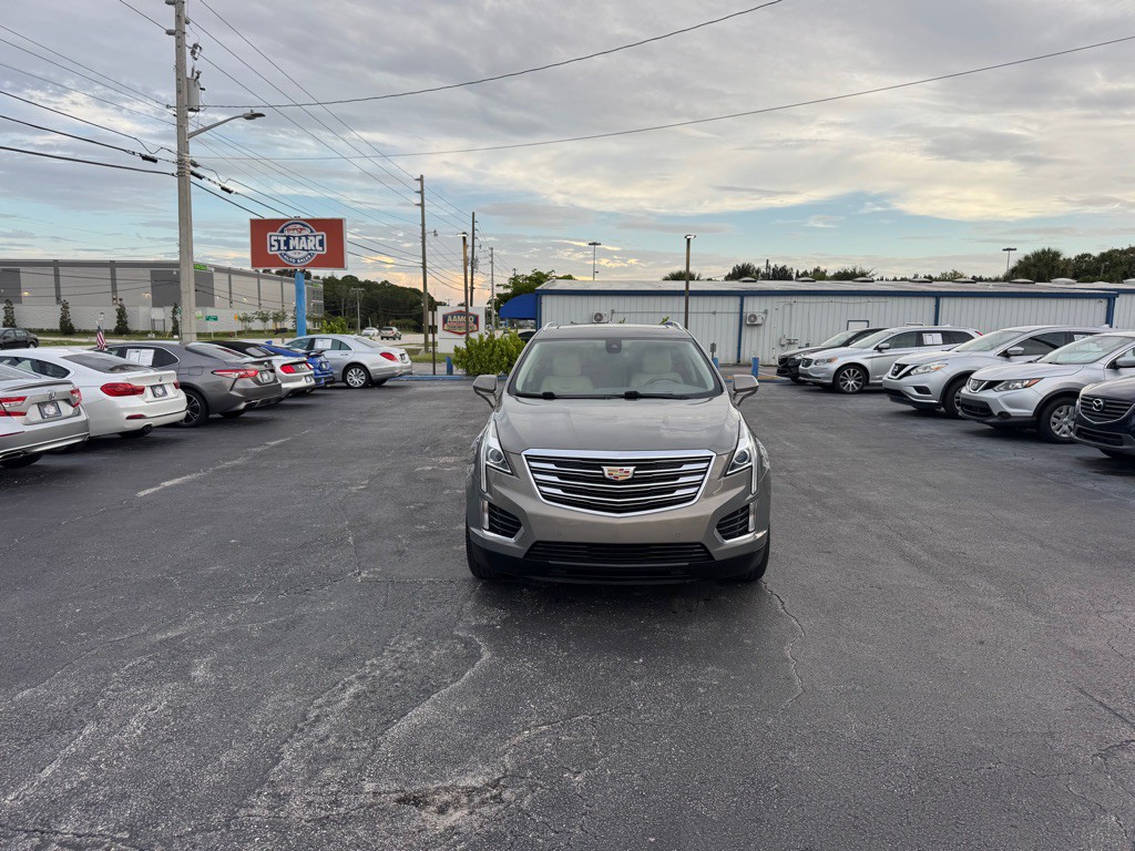 2017 Cadillac XT5 Image 2