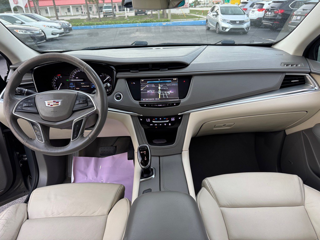 2017 Cadillac XT5 Image 9