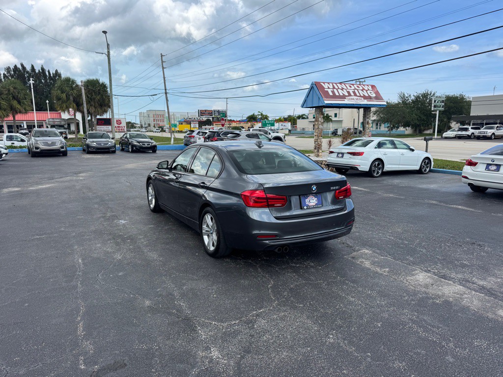 2016 BMW 3 Series Image 4