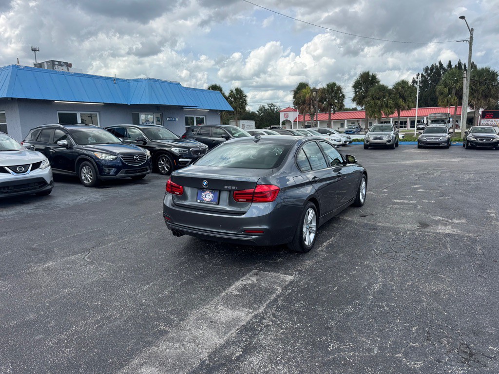 2016 BMW 3 Series Image 6