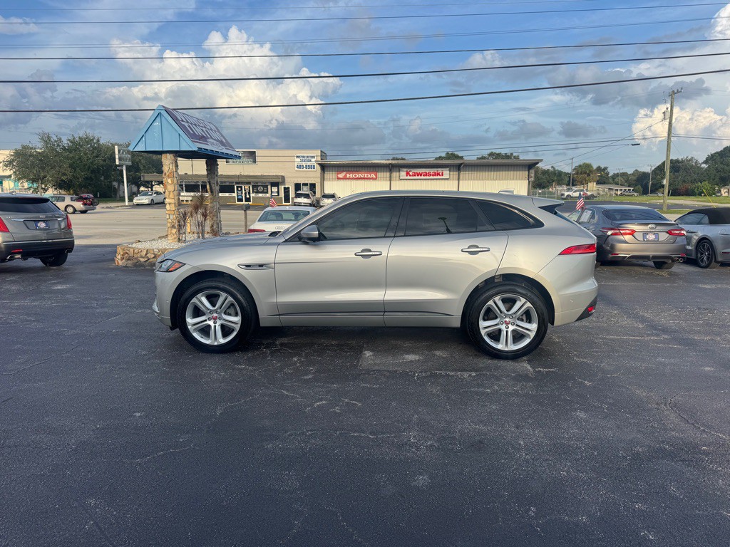 2017 Jaguar F-PACE Image 6