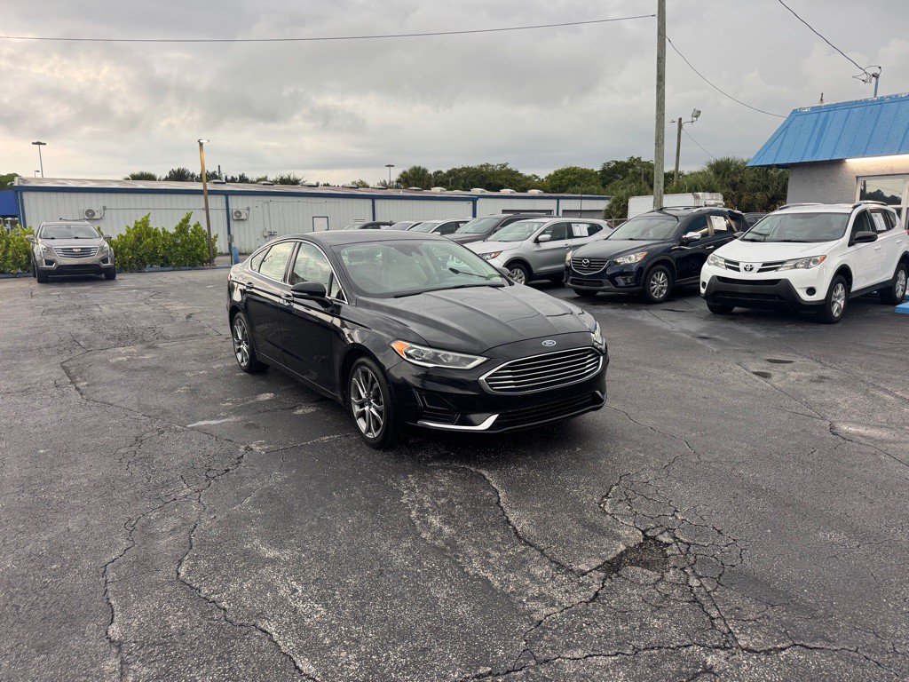 2019 Ford Fusion Image 3