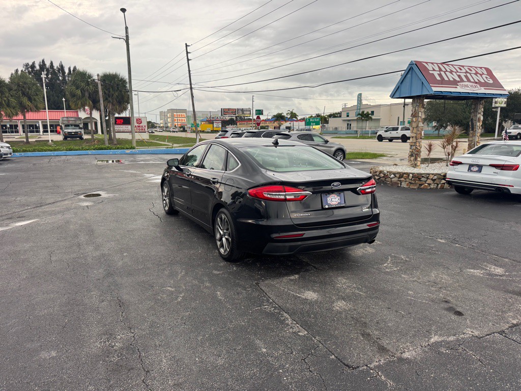2019 Ford Fusion Image 8