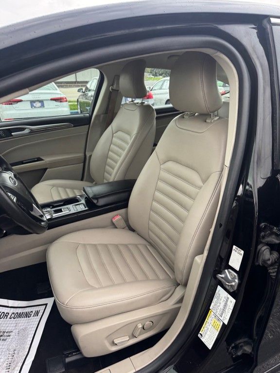 2019 Ford Fusion Image 11