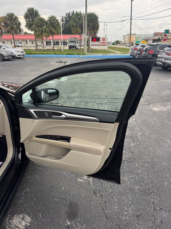 2019 Ford Fusion Image 15