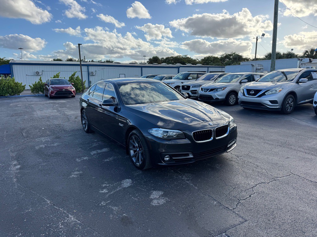 2015 BMW 5 Series Image 3