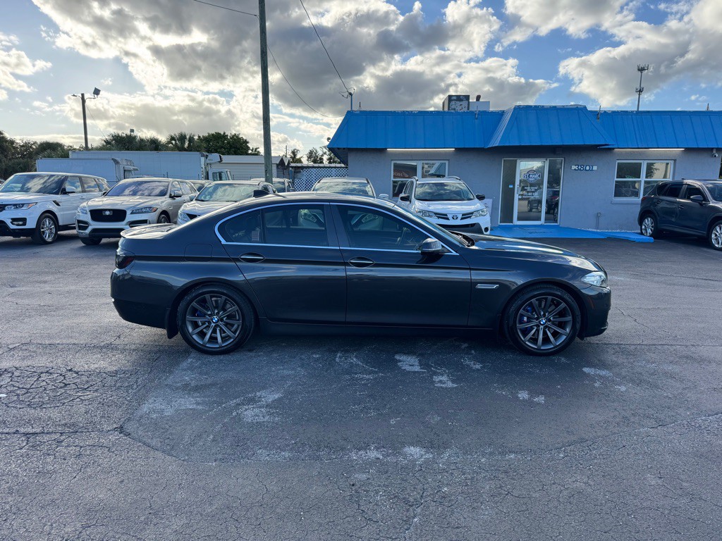 2015 BMW 5 Series Image 4