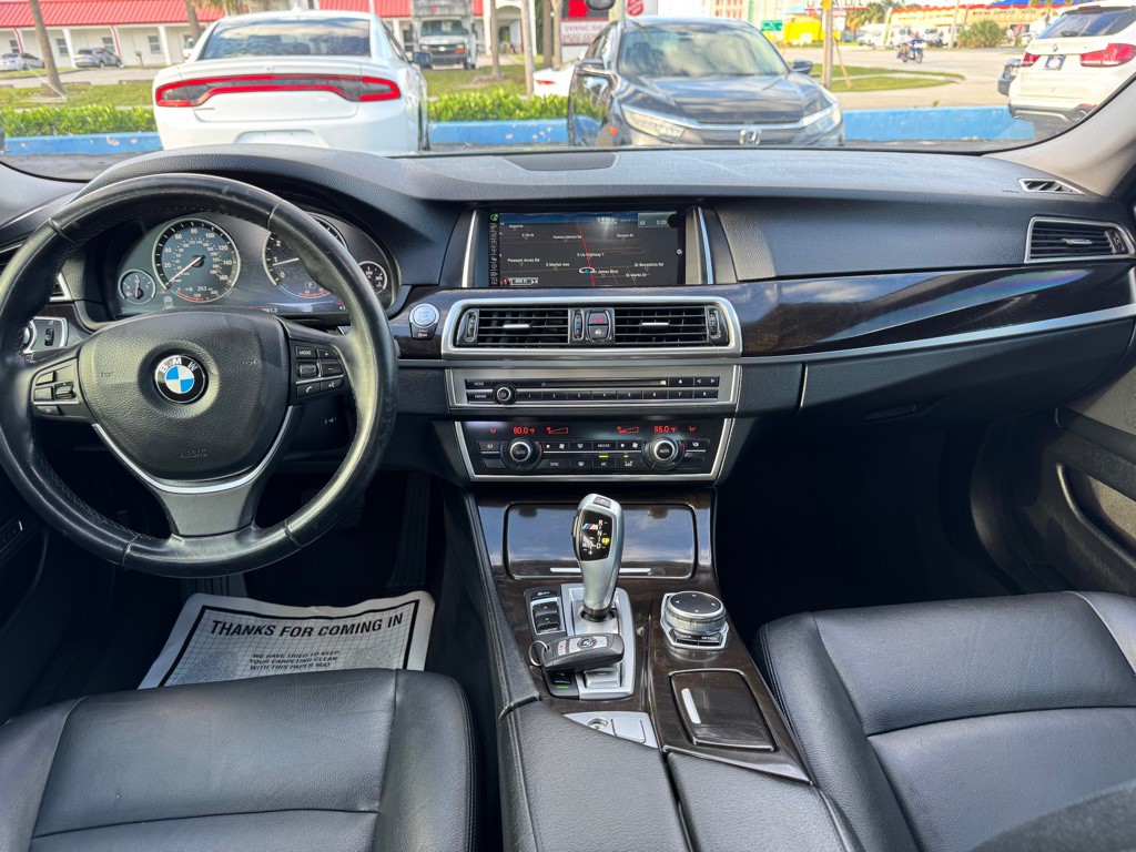 2015 BMW 5 Series Image 9