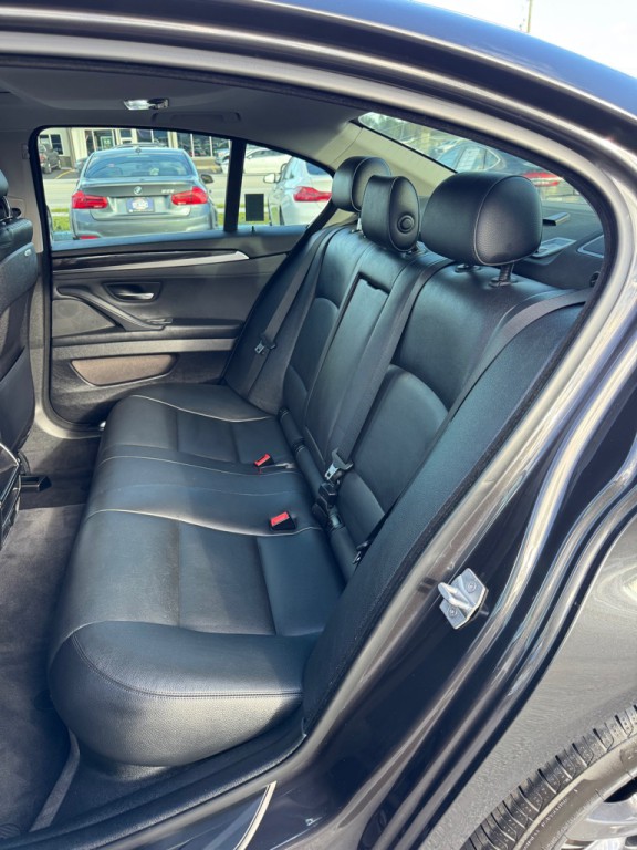 2015 BMW 5 Series Image 13