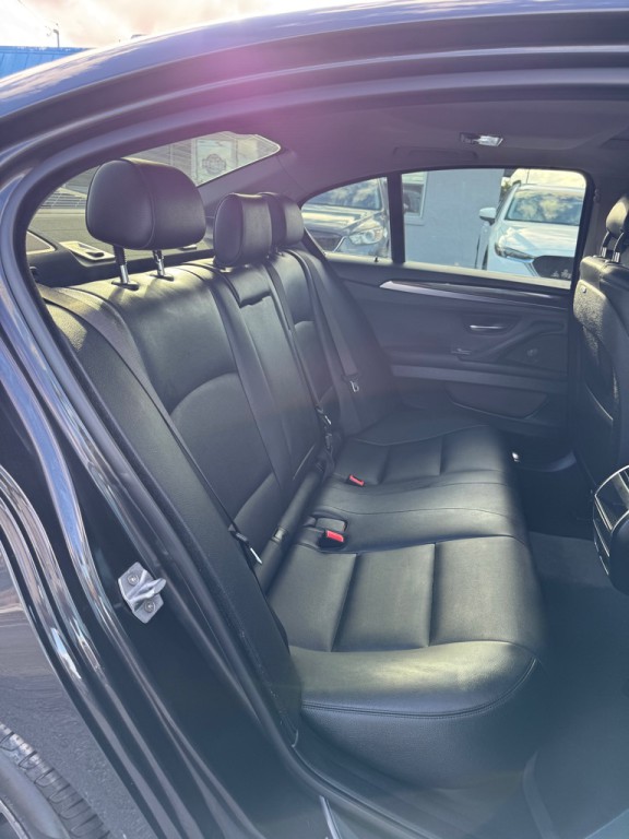 2015 BMW 5 Series Image 14