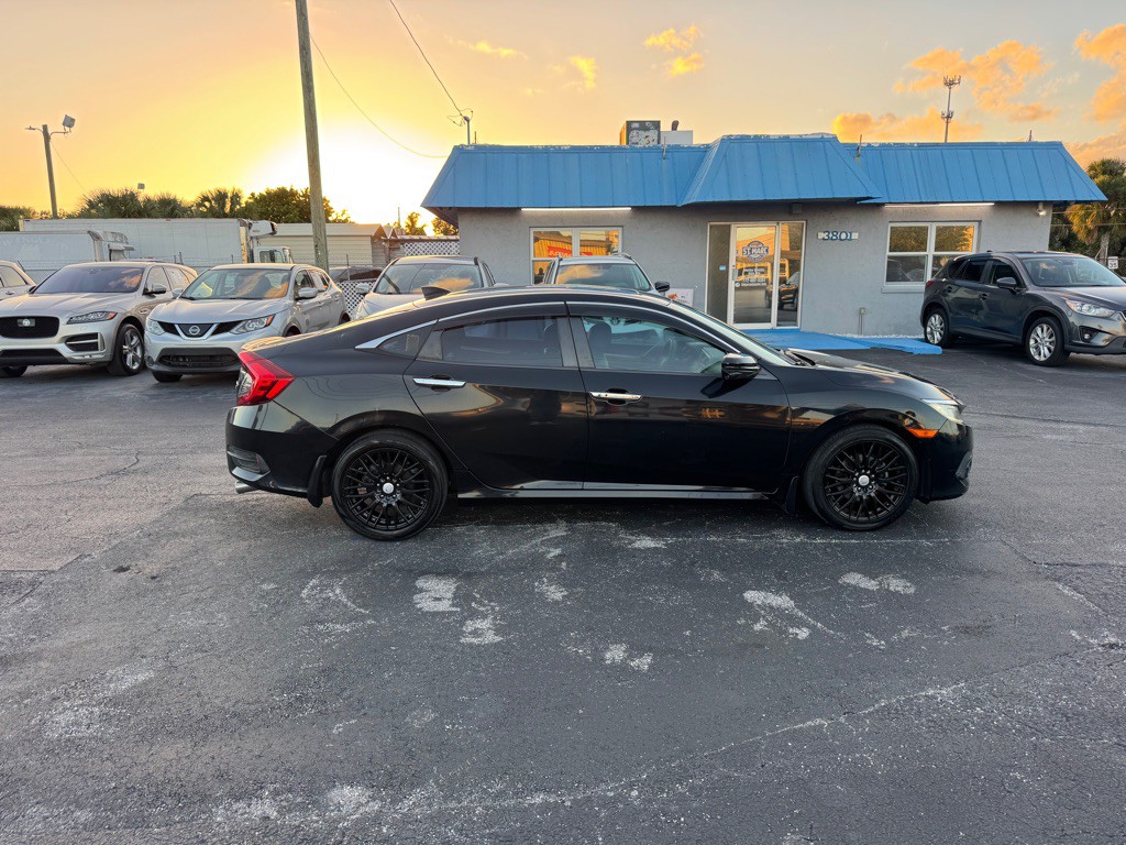 2016 Honda Civic Image 4