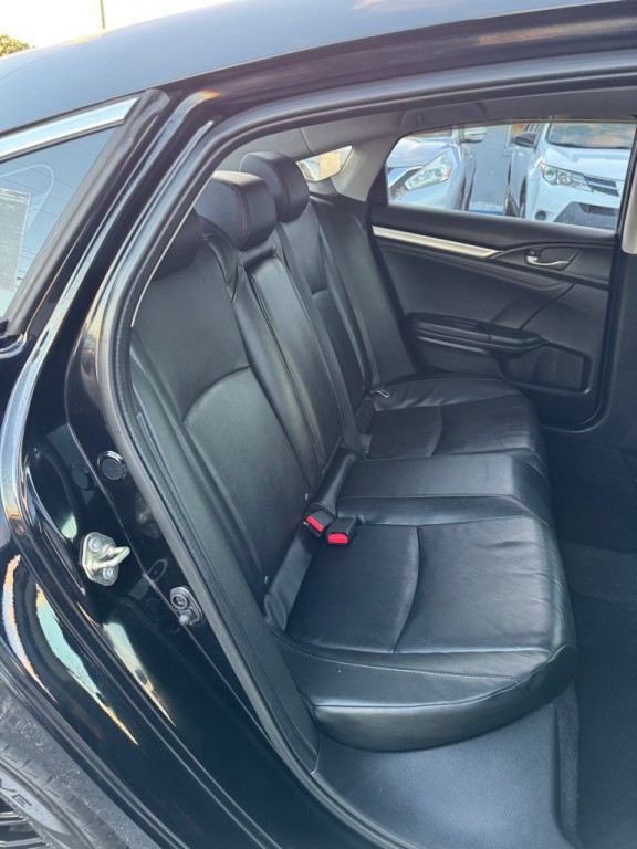 2016 Honda Civic Image 13