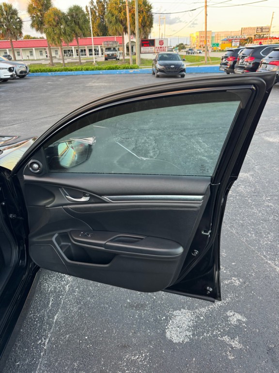 2016 Honda Civic Image 18