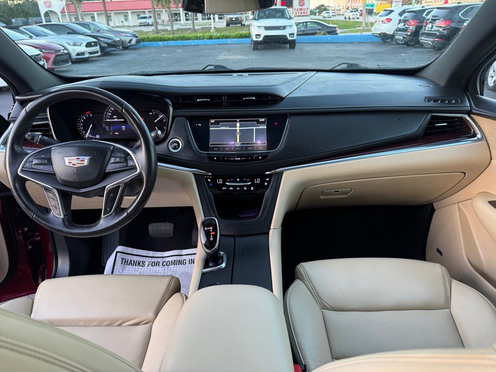 2017 Cadillac XT5 Image 9