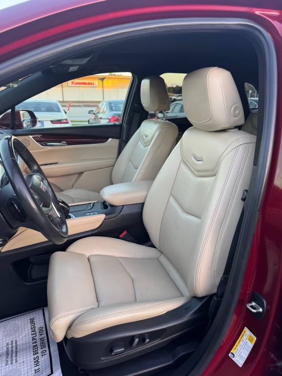 2017 Cadillac XT5 Image 11