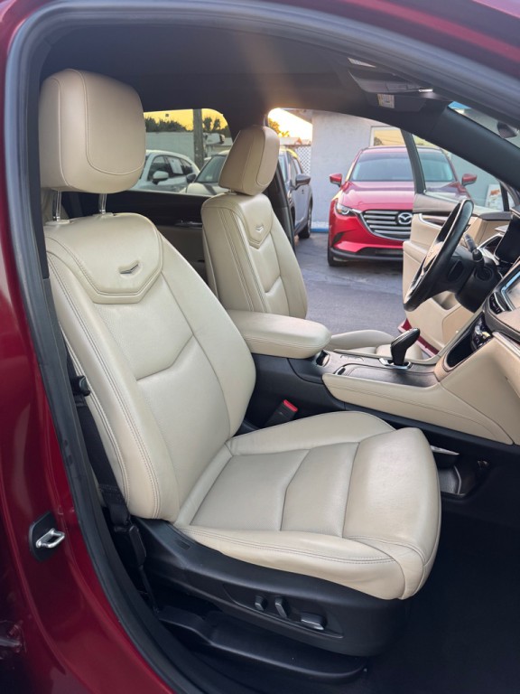 2017 Cadillac XT5 Image 12