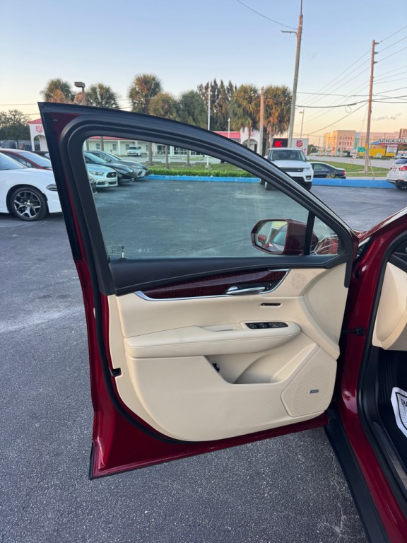 2017 Cadillac XT5 Image 16