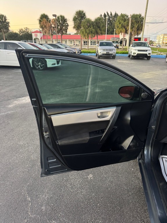 2014 Toyota Corolla Image 9