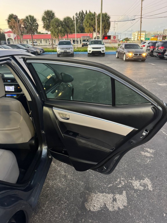 2014 Toyota Corolla Image 10