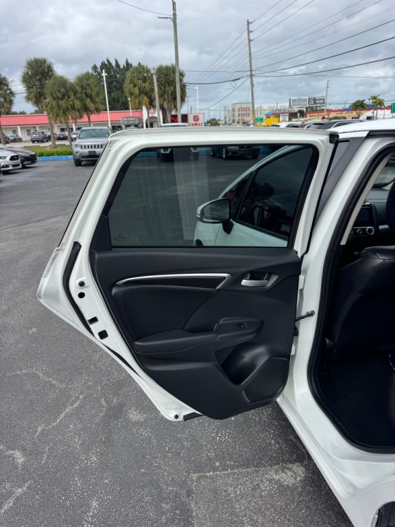 2015 Honda Fit Image 13