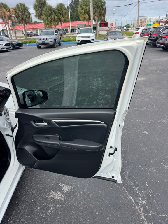 2015 Honda Fit Image 15