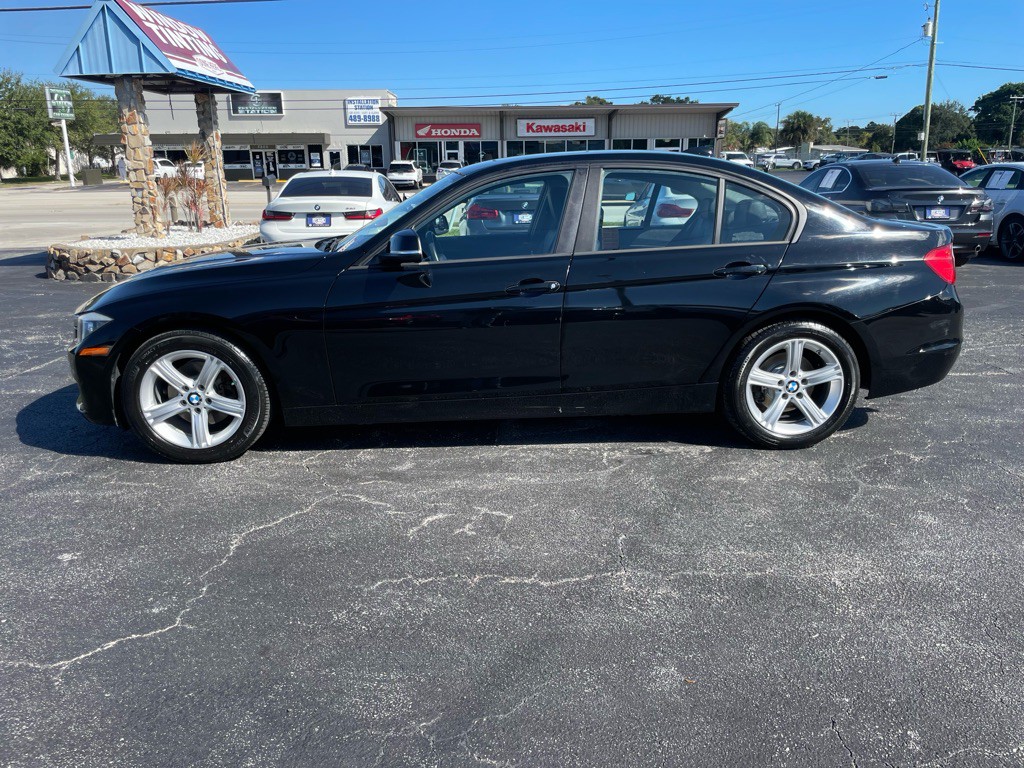 2014 BMW 3 Series Image 2