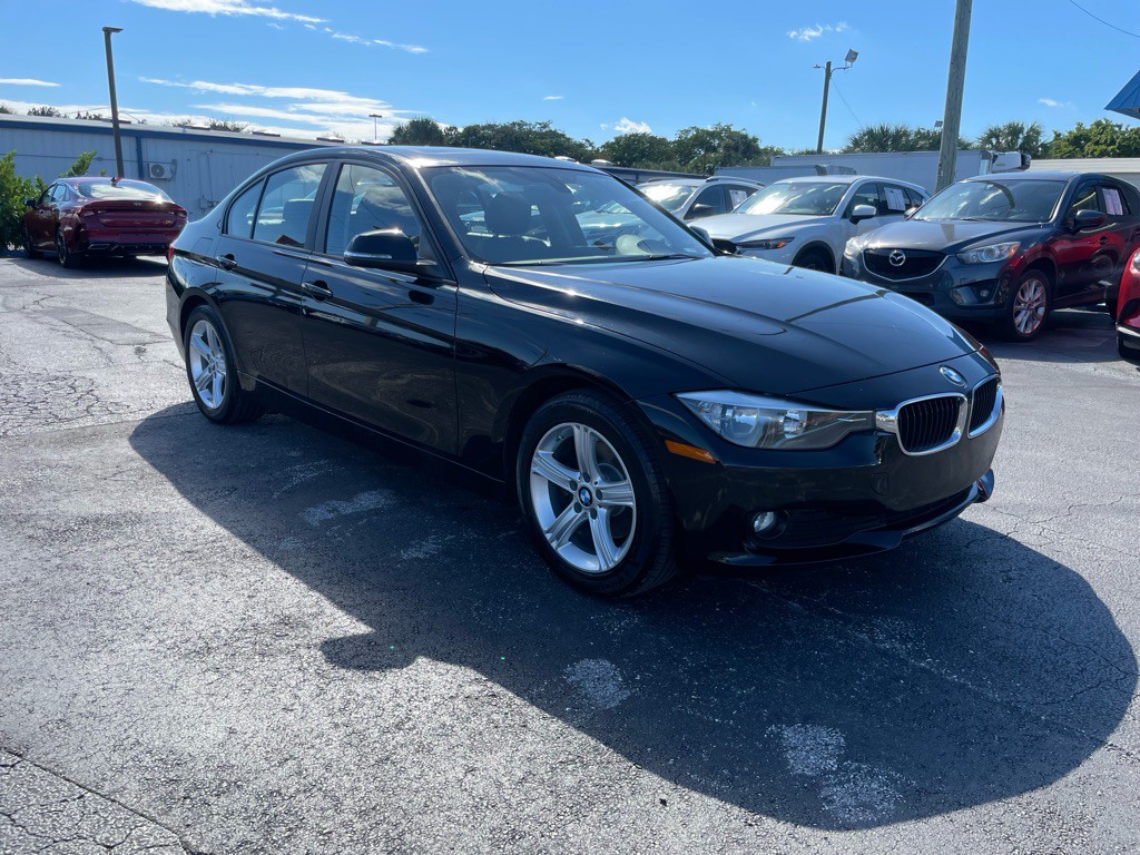 2014 BMW 3 Series Image 4