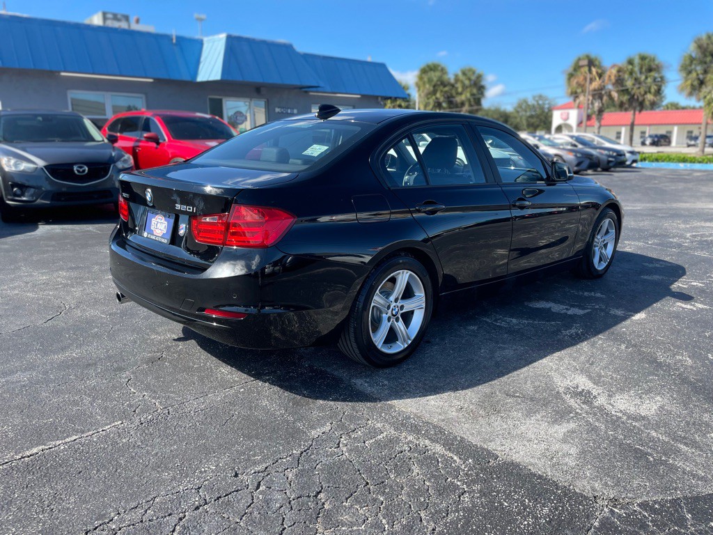 2014 BMW 3 Series Image 6