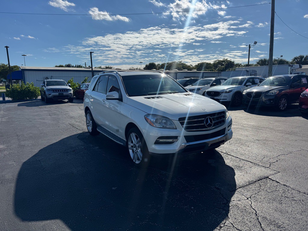 2013 Mercedes-Benz M-Class Image 2