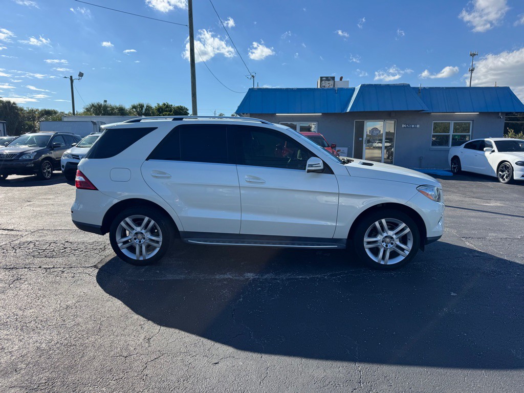 2013 Mercedes-Benz M-Class Image 4