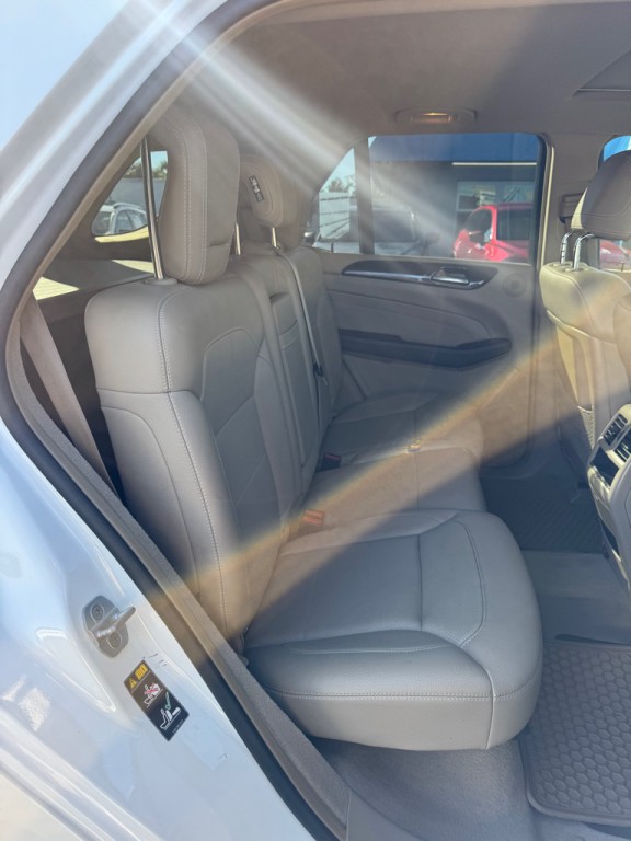 2013 Mercedes-Benz M-Class Image 12