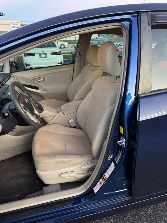 2011 Toyota Prius Image 9