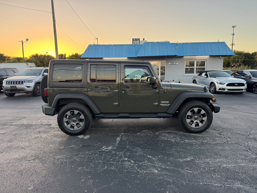 2015 Jeep Wrangler Unlimited Image 4