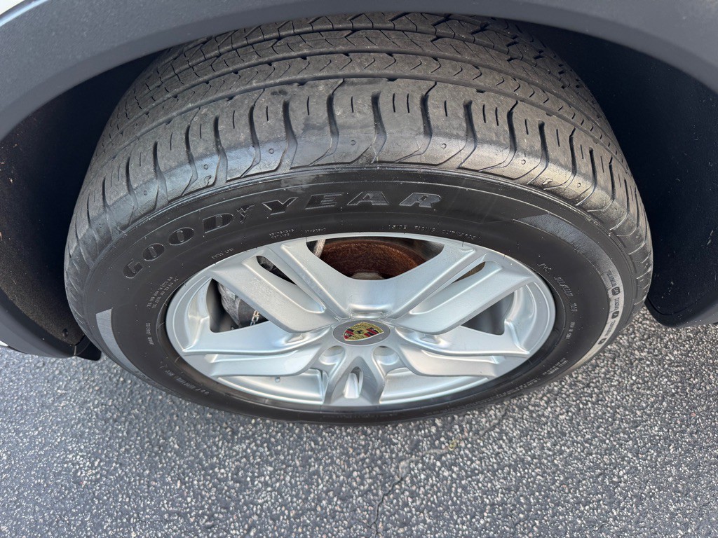 2016 Porsche Cayenne Image 19