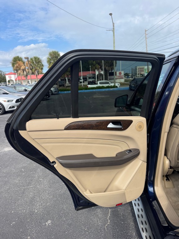 2014 Mercedes-Benz M-Class Image 15