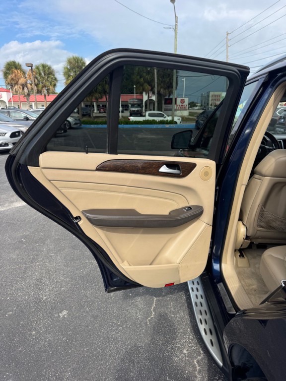 2014 Mercedes-Benz M-Class Image 19