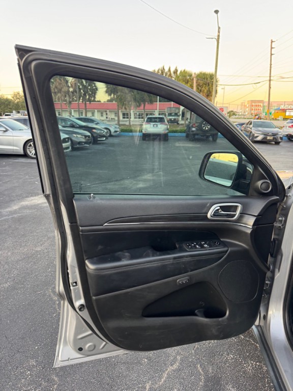 2019 Jeep Grand Cherokee Image 15