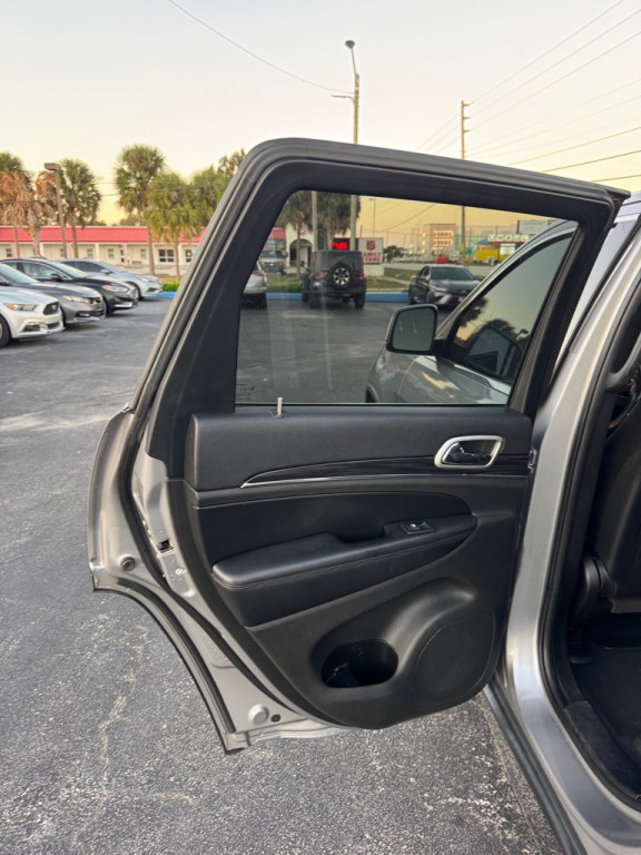 2019 Jeep Grand Cherokee Image 16