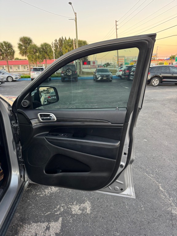 2019 Jeep Grand Cherokee Image 18