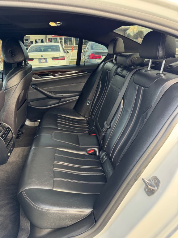 2019 BMW 5 Series Image 13