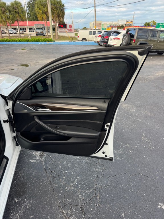 2019 BMW 5 Series Image 18