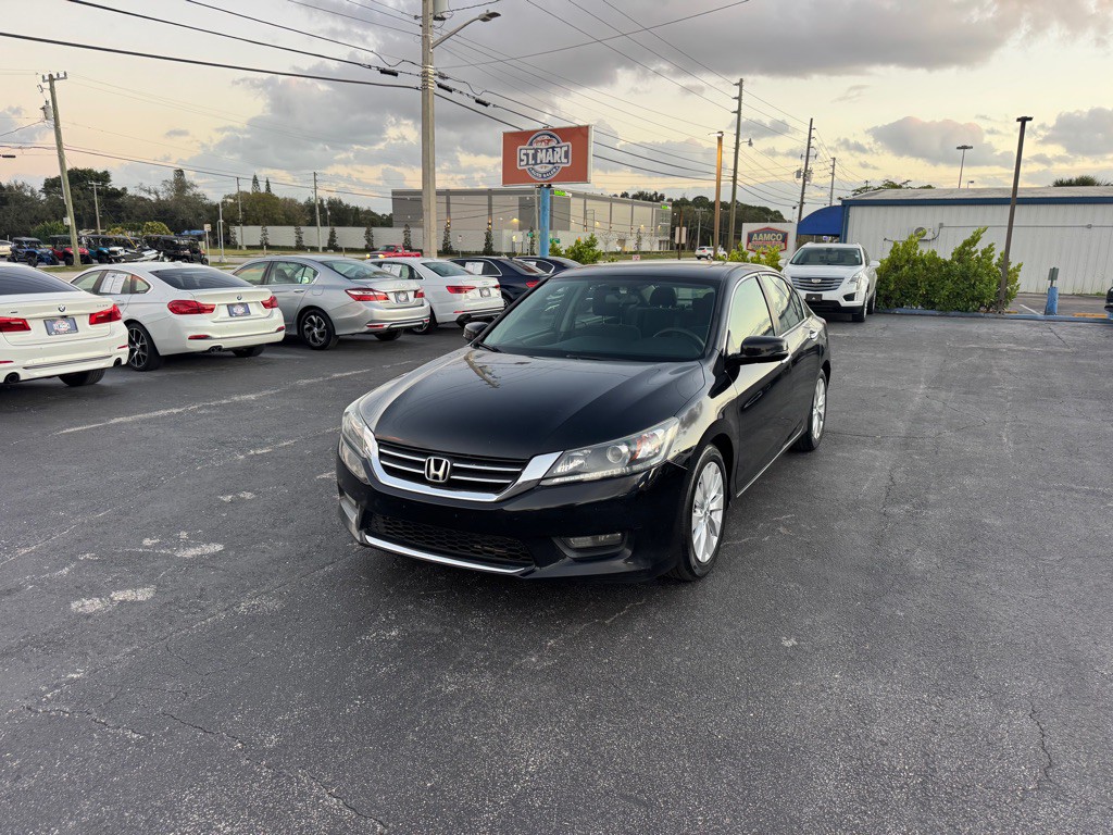 2015 Honda Accord Image 1