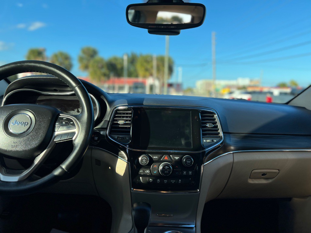 2019 Jeep Grand Cherokee Image 17